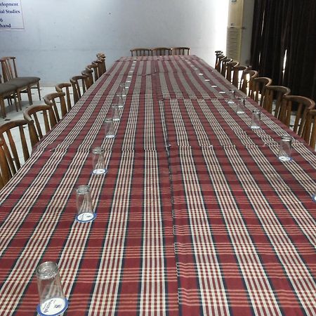 Hotel Saurab Dehradun Ngoại thất bức ảnh