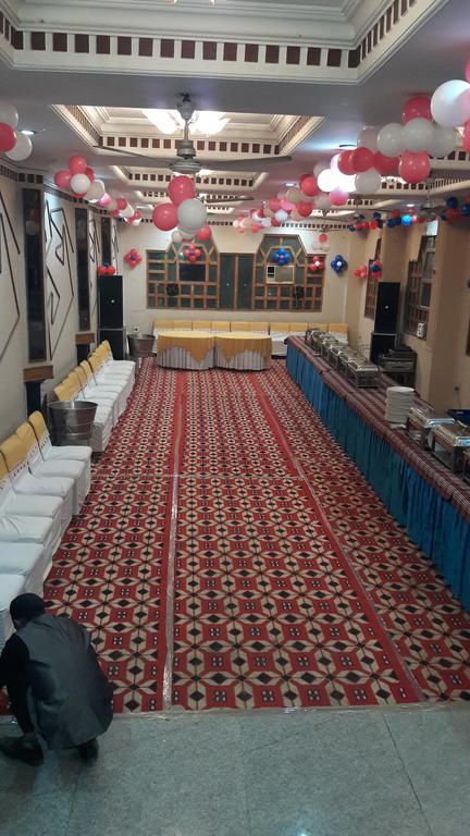 Hotel Saurab Dehradun Ngoại thất bức ảnh